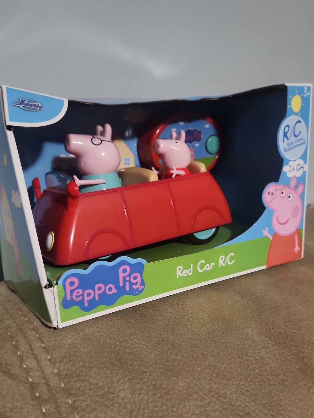 Peppa Pig Red Remote Control Family Car Toy